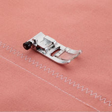 Load image into Gallery viewer, Brother SE625 Combination Computerized Sewing and Embroidery Machine